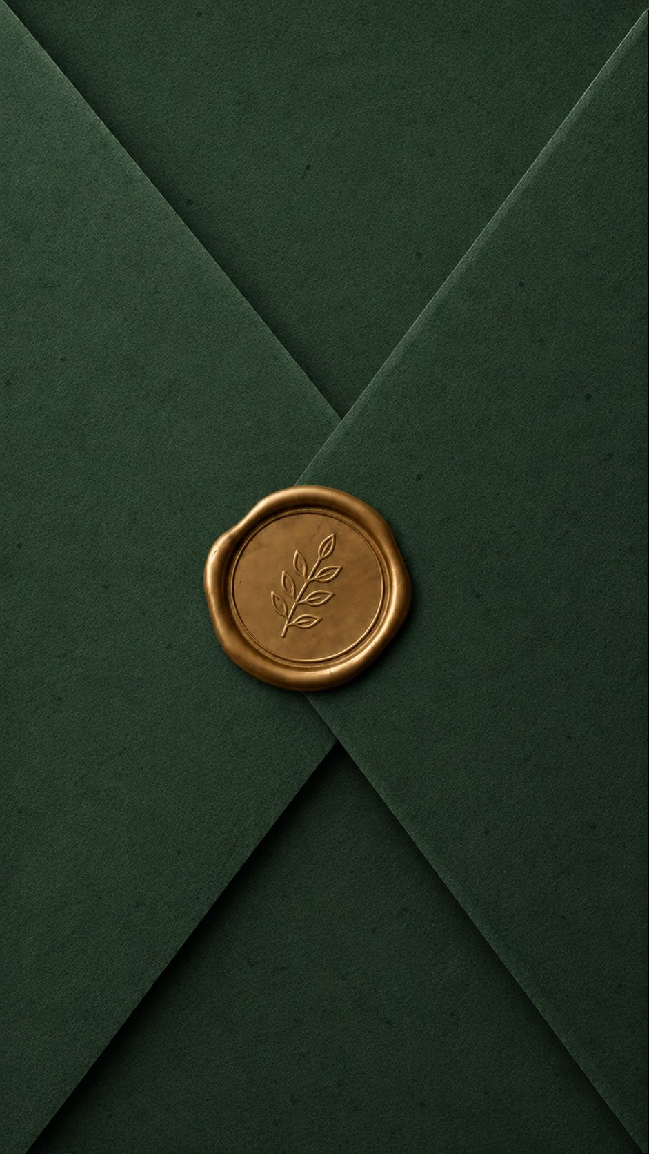 Envelope verde com selo de cera dourado